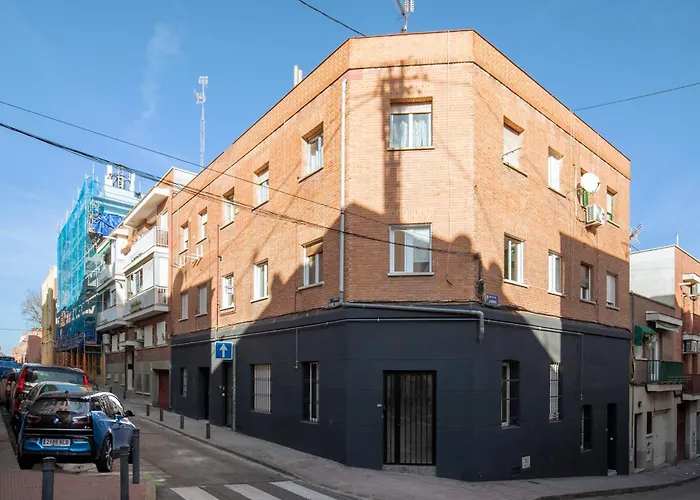 Plaza De Castilla Apartments
